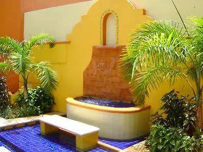 Casa De Las Columnas Merida