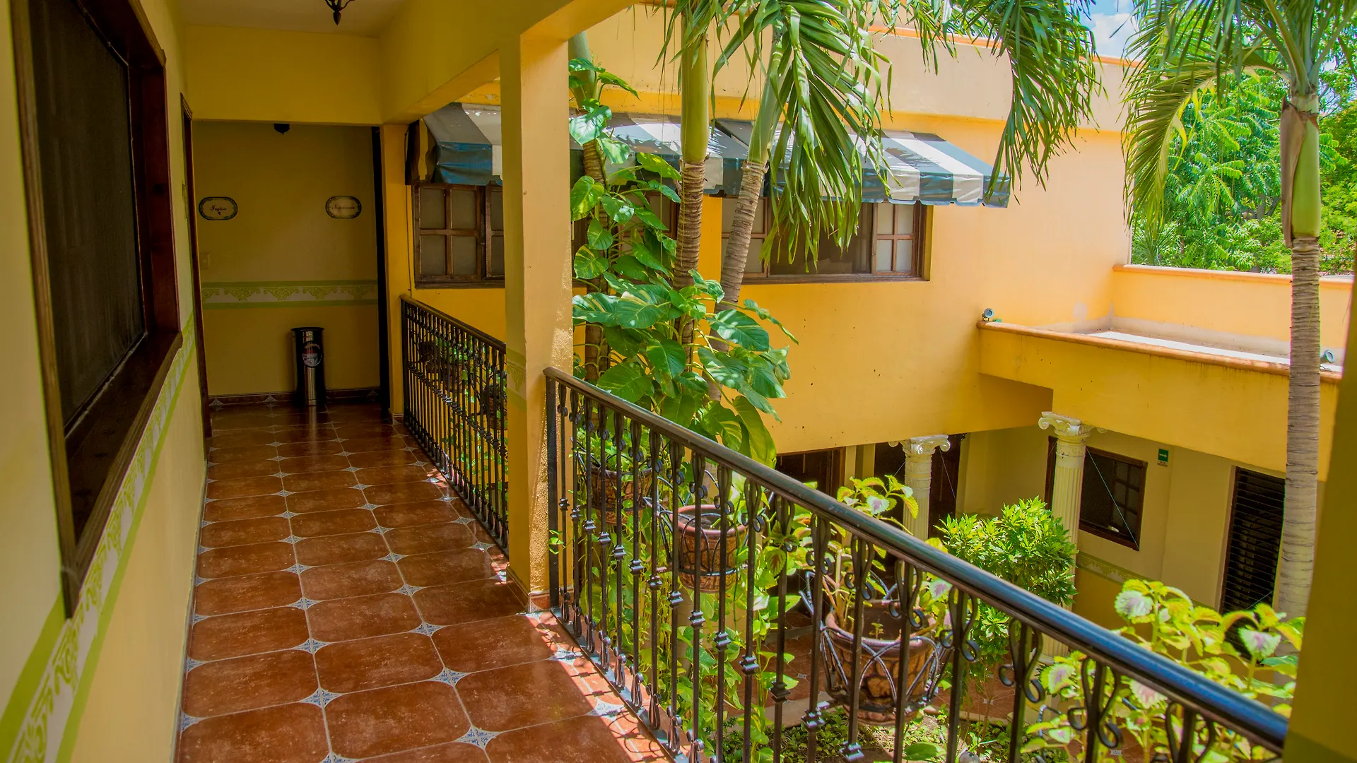 Hotel Casa De Las Columnas Merida