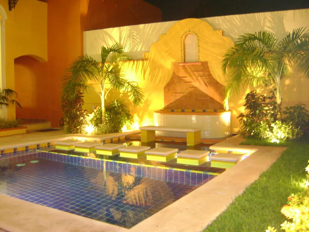 Casa De Las Columnas Merida Hotel