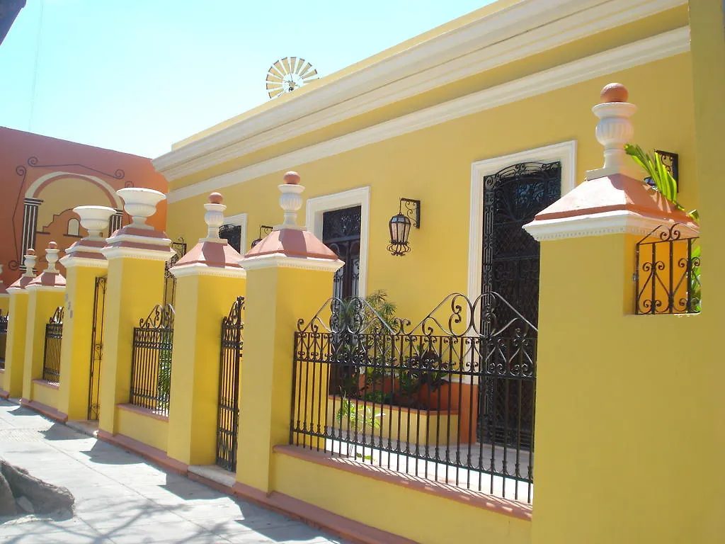 Casa De Las Columnas Merida