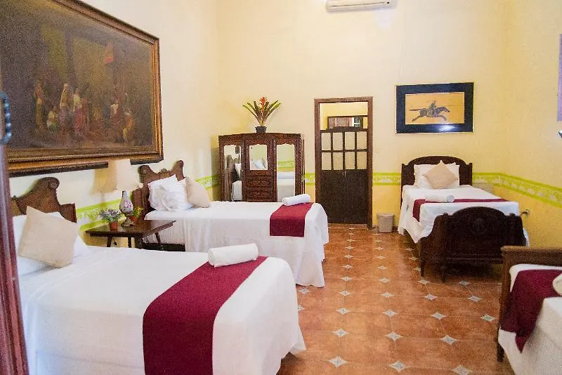 Casa De Las Columnas Merida