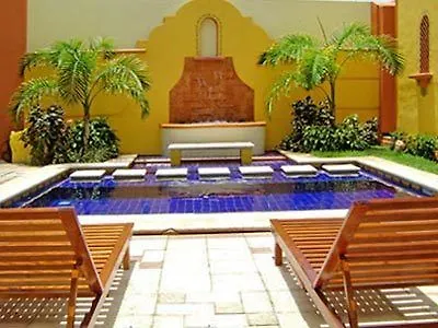 Casa De Las Columnas Merida Hotel